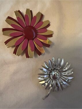 Decorative Flower Accents Brooches Pink and gold and one Silver.